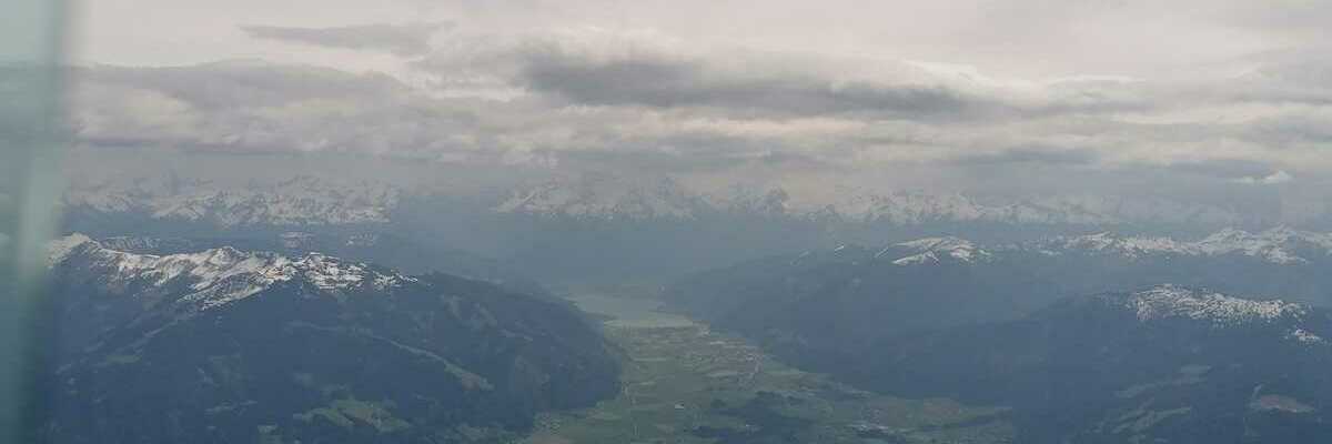 Flugwegposition um 13:16:42: Aufgenommen in der Nähe von Gemeinde Saalfelden am Steinernen Meer, 5760 Saalfelden am Steinernen Meer, Österreich in 2834 Meter